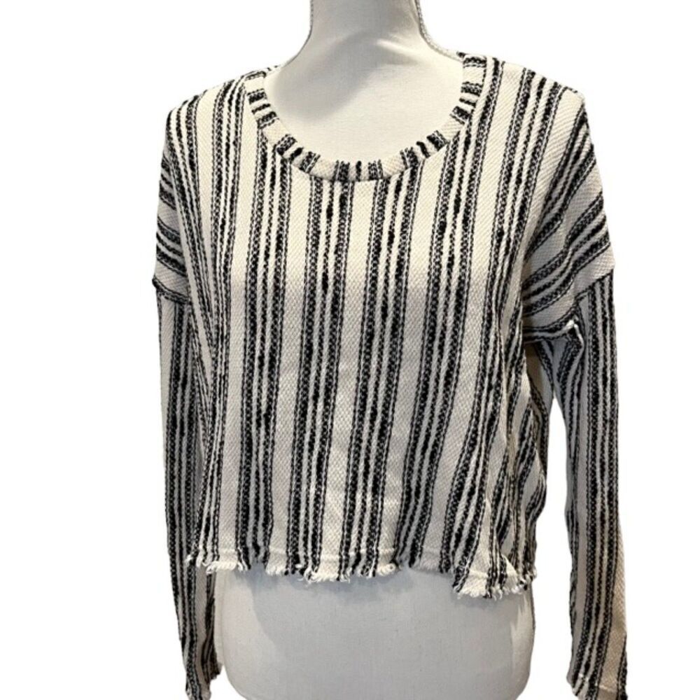 Storia ST1048B Striped Long Sleeved Top (Boho Cropped Knit) Black White Small